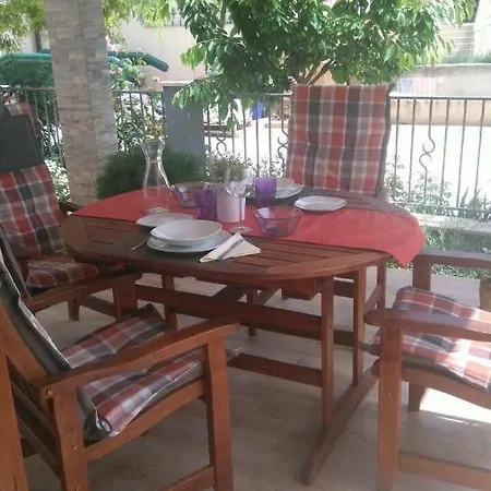 Sunset With A Private Yard At Riviera Apartment *